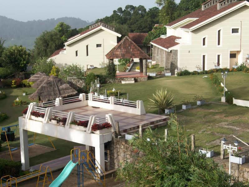 The Siena Village Chinnakanal Luaran gambar